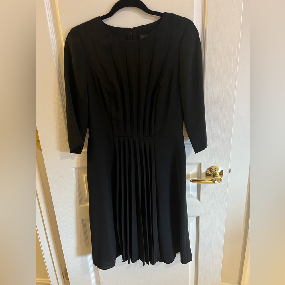 Black pleated dress - Adrianna Papell - Size 6